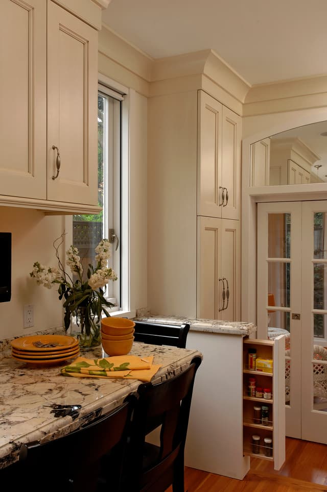 Gilmer Kitchen Design: Bethesda, MD | Columbia Forest Products