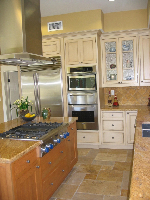 Must Have Kitchen Remodel Features For Party Hosts - Bradco Kitchen & Bath